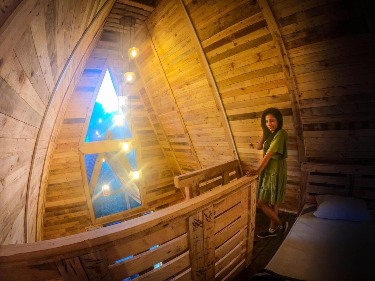 Hunters Wood Cabins Нувара-Элия Экстерьер фото