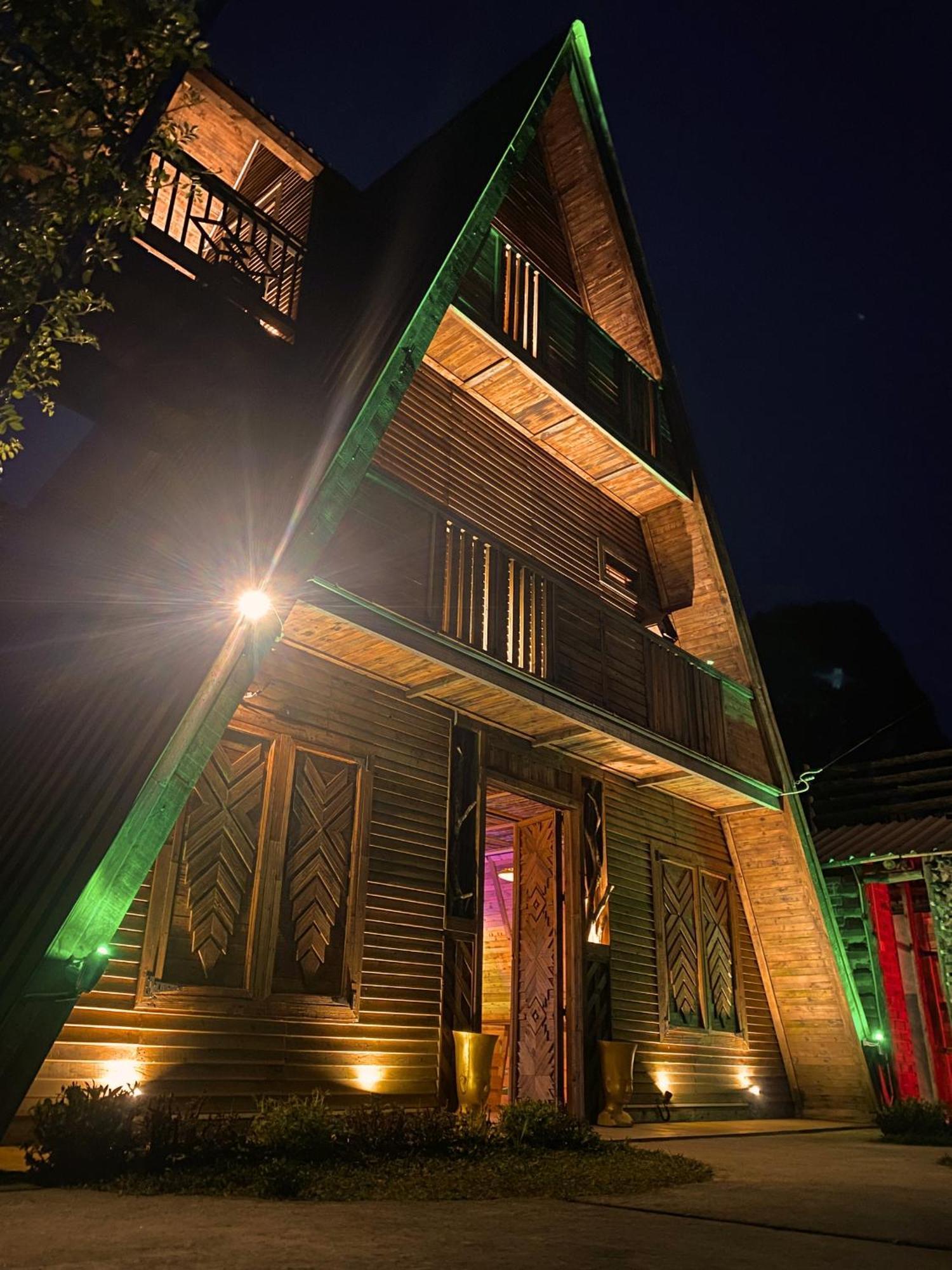 Hunters Wood Cabins Нувара-Элия Экстерьер фото